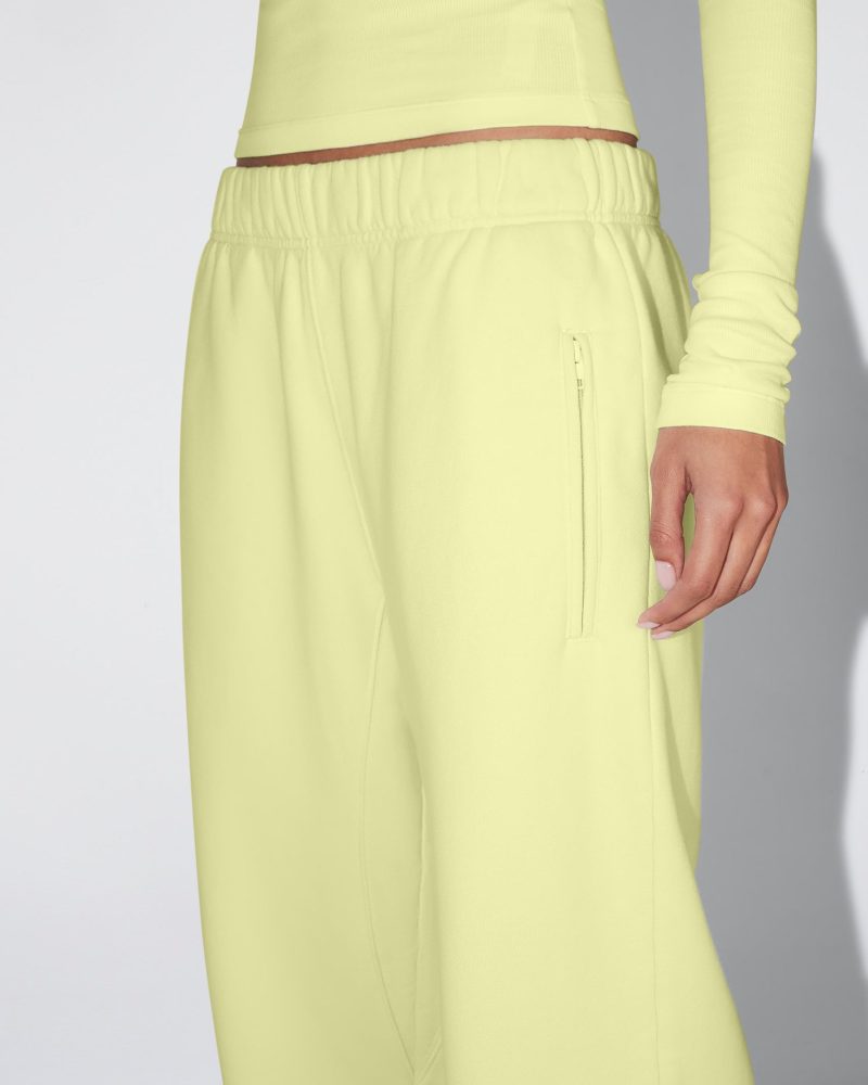 NATALIE JOGGER ECRU RIB LONG SLEEVE FITTED TEE LIMONCELLO 0017